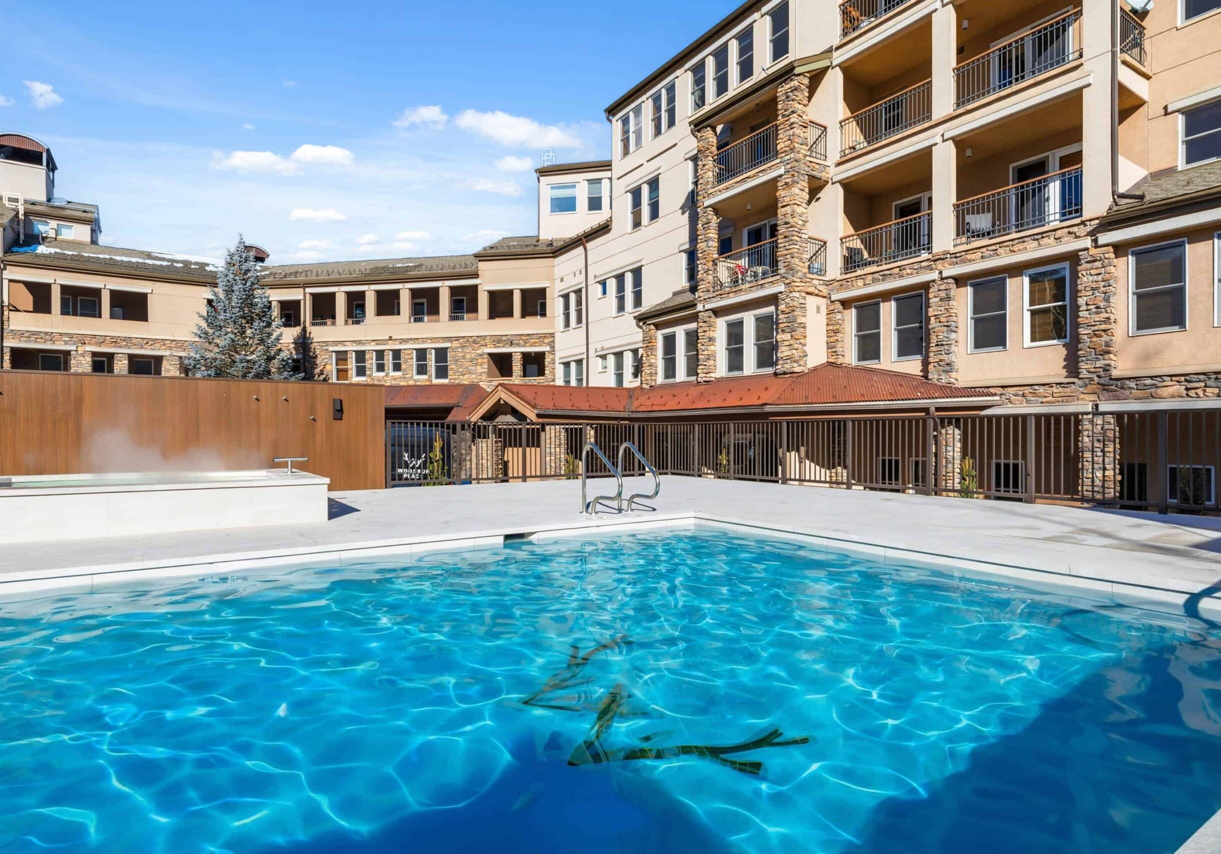 woodrunpool-1297_54987278561_o